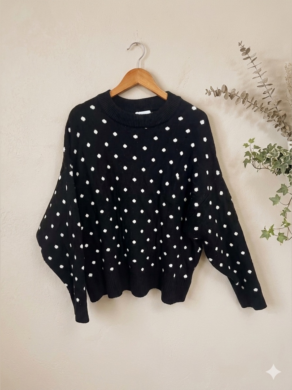 H&M Women’s Polka Dot Sweater – Size XL